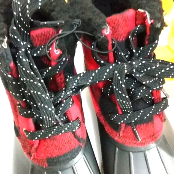 ALPINE WOODS BLACK RED BUFF SHERPA ANKLE BOOTS SIZE 7 NWOT - Picture 3 of 8